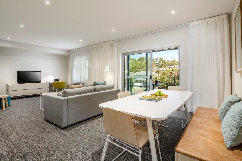 Quest Eight Mile Plains Aparthotel Brisbane Bagian luar foto